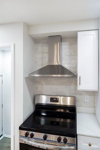 21618 Woodbridge Street, Saint Clair Shores, MI 48080