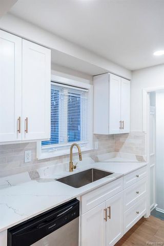 21618 Woodbridge Street, Saint Clair Shores, MI 48080