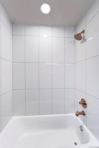 21618 Woodbridge Street, Saint Clair Shores, MI 48080