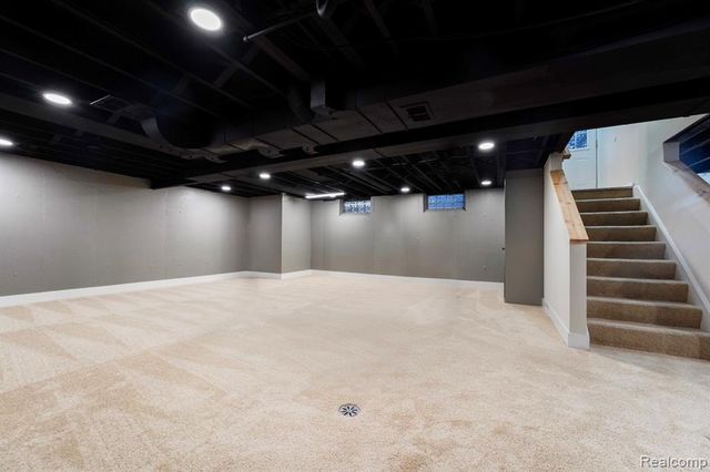 21618 Woodbridge Street, Saint Clair Shores, MI 48080