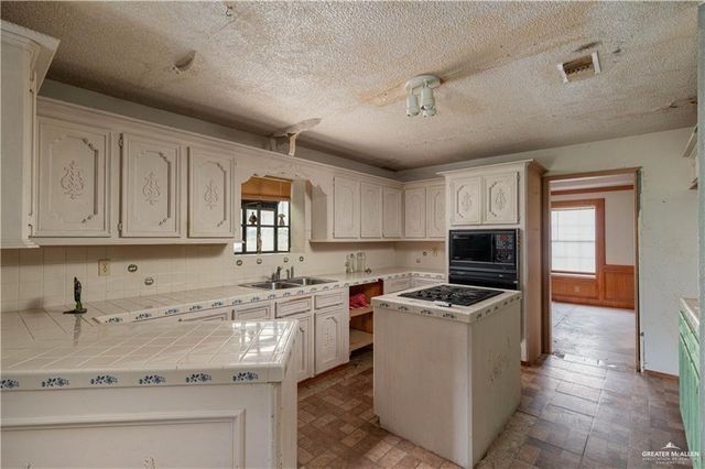 1425 W State Highway 107, Mcallen, TX 78504