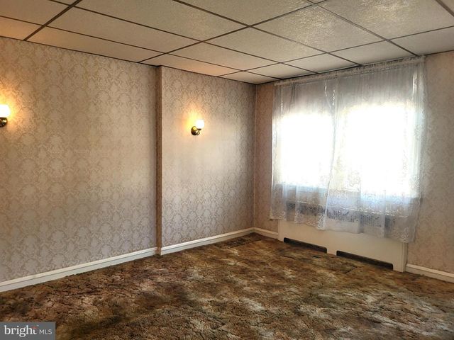 4231 MARKLAND ST, Philadelphia, PA 19124