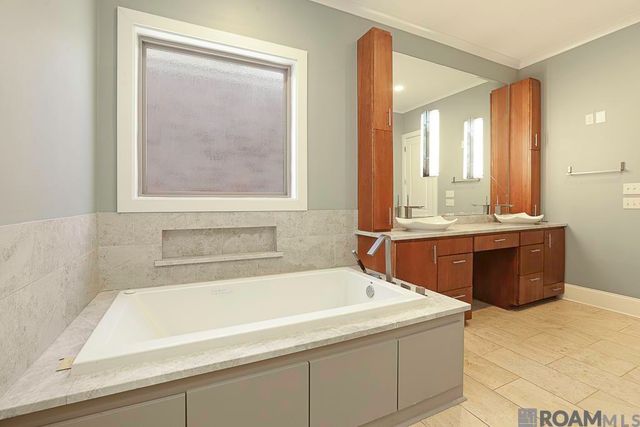 10115 Ambrose Ct, Baton Rouge, LA 70816