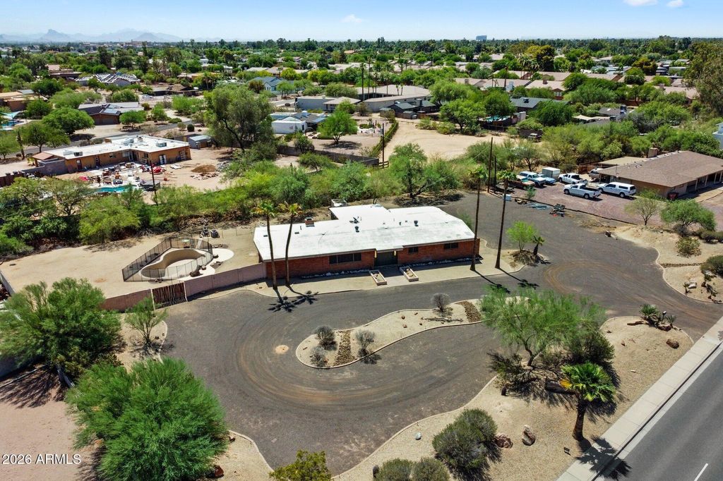 11041 N HAYDEN Road, Scottsdale, AZ 85260 — exterior