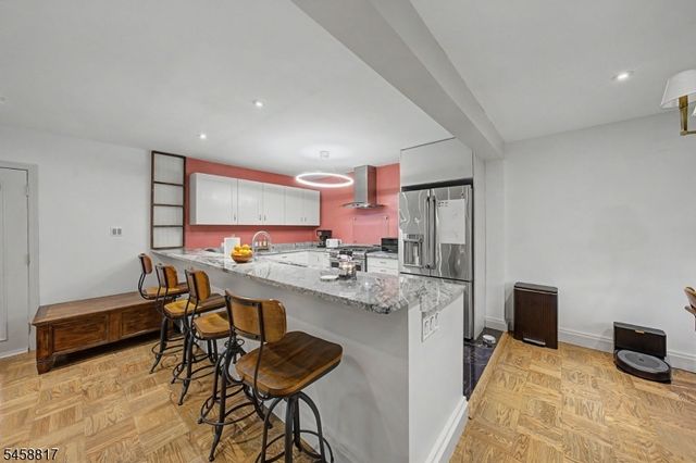 120 E Shawnee Trl, Jefferson Twp., NJ 07849