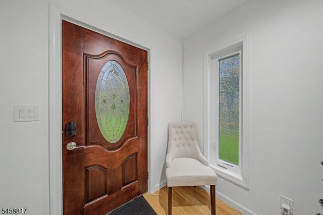 120 E Shawnee Trl, Jefferson Twp., NJ 07849