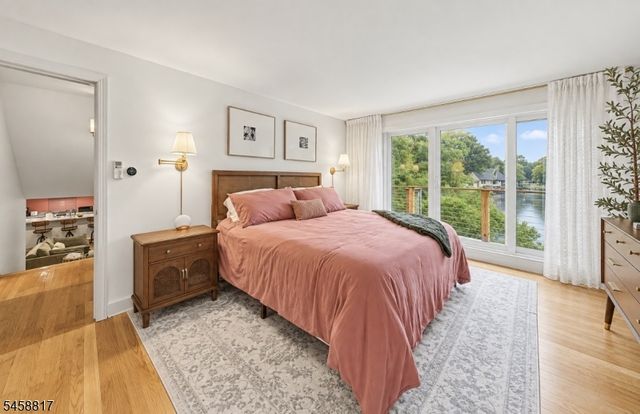 120 E Shawnee Trl, Jefferson Twp., NJ 07849