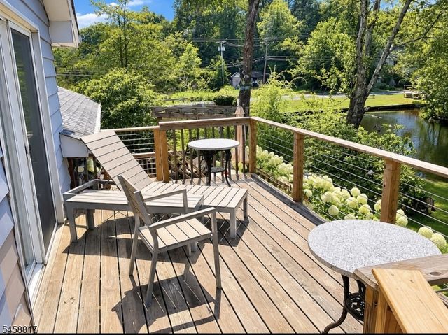 120 E Shawnee Trl, Jefferson Twp., NJ 07849