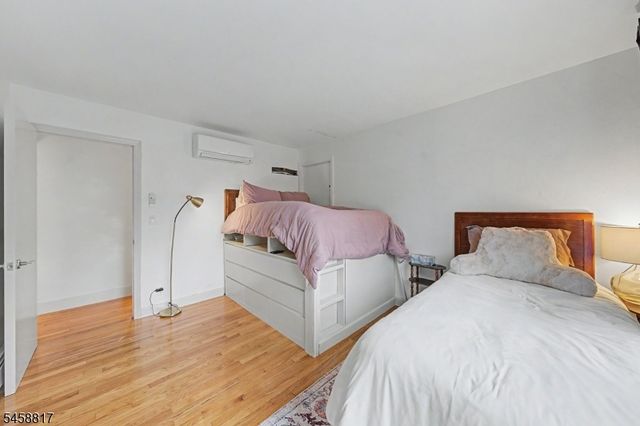 120 E Shawnee Trl, Jefferson Twp., NJ 07849