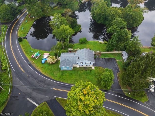 120 E Shawnee Trl, Jefferson Twp., NJ 07849