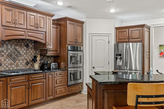 2323 Summit Oaks Cove, Jonesboro, AR 72404