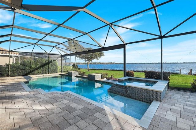 9305 Quarry DR, Naples, FL 34120