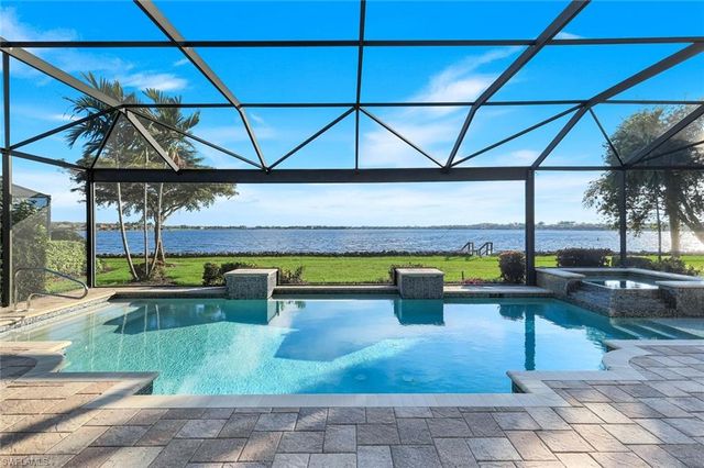 9305 Quarry DR, Naples, FL 34120