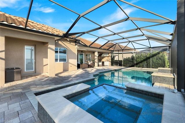 9305 Quarry DR, Naples, FL 34120