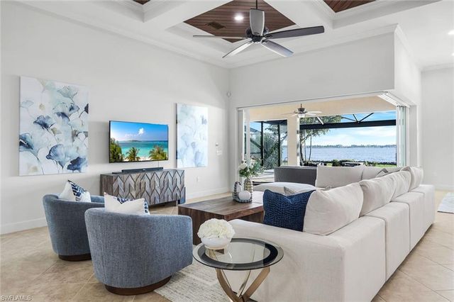 9305 Quarry DR, Naples, FL 34120