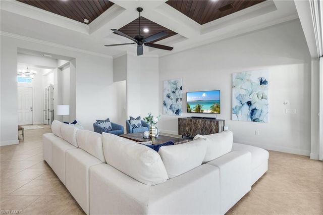 9305 Quarry DR, Naples, FL 34120