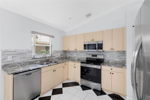 19401 SW 15th St 0, Pembroke Pines, FL 33029