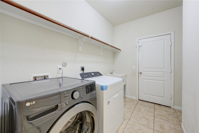 5318 Hickory Harvest Drive, Richmond, TX 77407