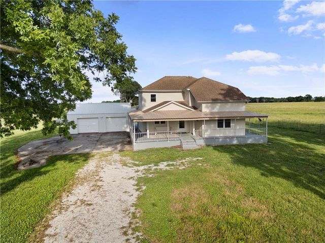 22451 S Bb Highway, Nevada, MO 64772