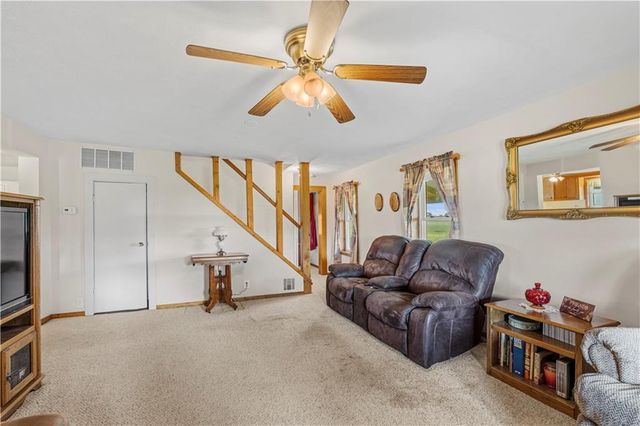 22451 S Bb Highway, Nevada, MO 64772