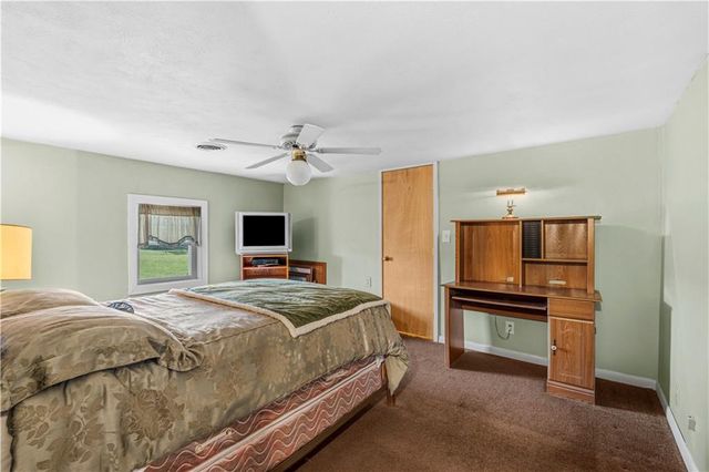 22451 S Bb Highway, Nevada, MO 64772