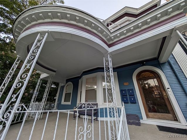 374 Elmwood Avenue, Buffalo, NY 14222