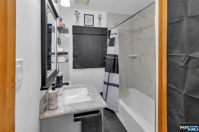 20 Center Street, Butler Borough, NJ 07405