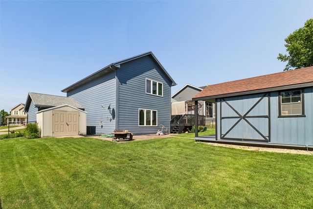 1506 W Jackson Avenue, Indianola, IA 50125