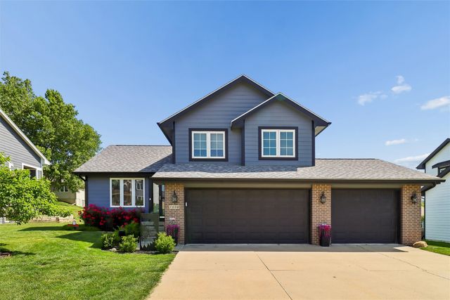 1506 W Jackson Avenue, Indianola, IA 50125