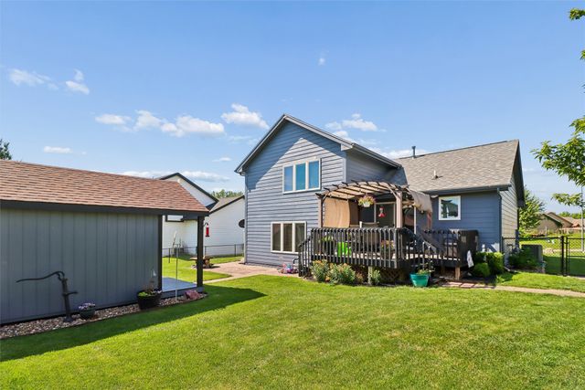 1506 W Jackson Avenue, Indianola, IA 50125