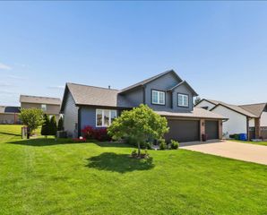 1506 W Jackson Avenue, Indianola, IA 50125