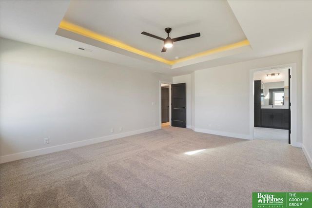 5607 N 213th Avenue, Elkhorn, NE 68022