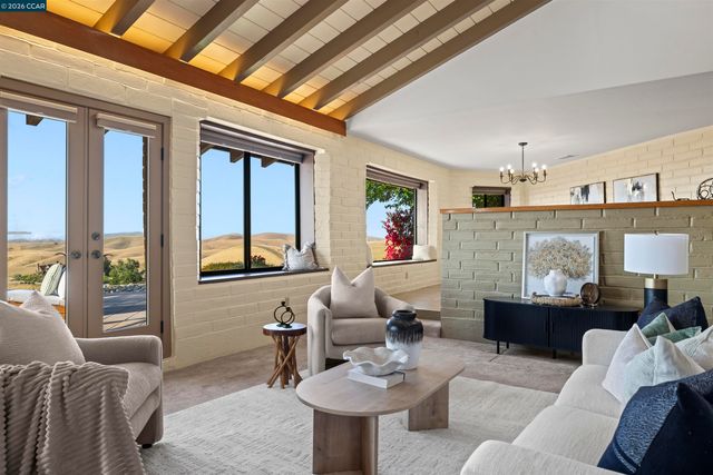 9015 Doubletree Ln, Livermore, CA 94551