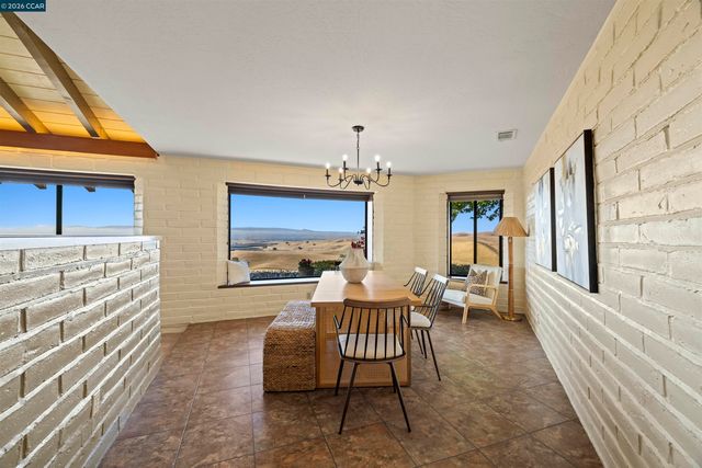 9015 Doubletree Ln, Livermore, CA 94551
