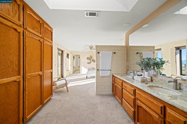 9015 Doubletree Ln, Livermore, CA 94551