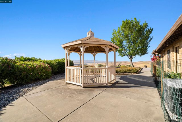 9015 Doubletree Ln, Livermore, CA 94551