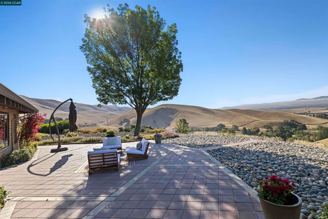 9015 Doubletree Ln, Livermore, CA 94551