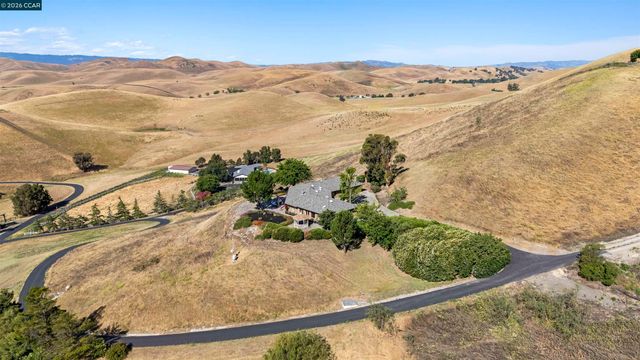 9015 Doubletree Ln, Livermore, CA 94551