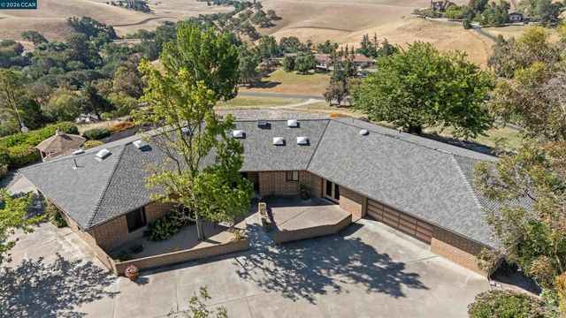 9015 Doubletree Ln, Livermore, CA 94551