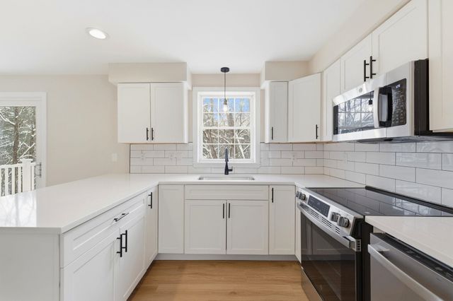 2 Prescott Road, Epping, NH 03042