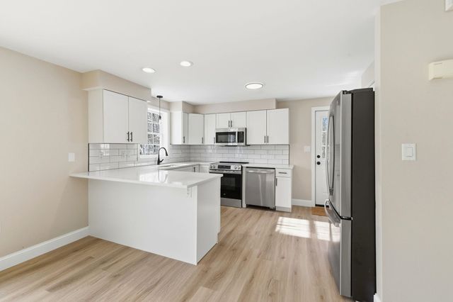 2 Prescott Road, Epping, NH 03042