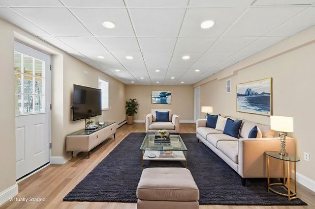 2 Prescott Road, Epping, NH 03042