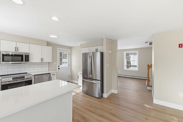 2 Prescott Road, Epping, NH 03042