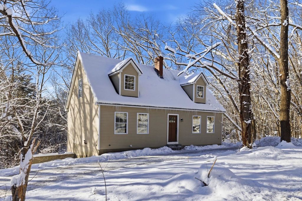 2 Prescott Road, Epping, NH 03042