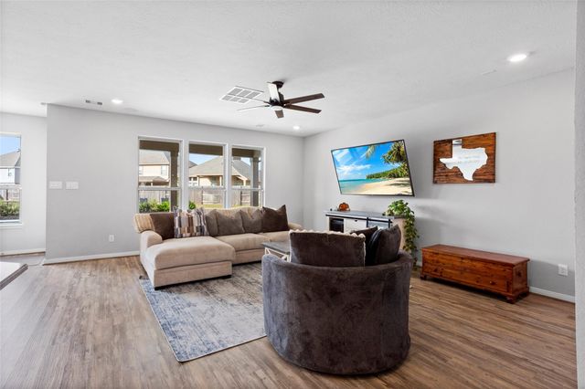 14112 Wedgewood Lakes Court, Pearland, TX 77584