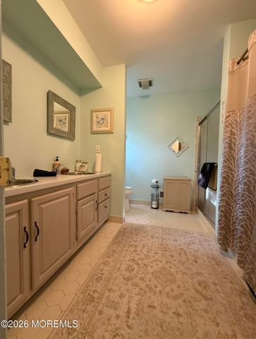 330 Gardenia Drive, Manchester, NJ 08759