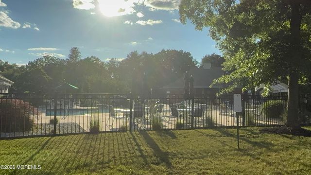 330 Gardenia Drive, Manchester, NJ 08759