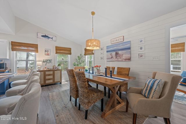 1827 Caracara Drive, New Bern, NC 28560