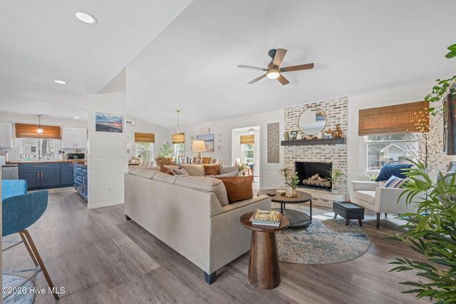 1827 Caracara Drive, New Bern, NC 28560