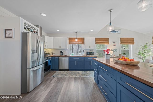 1827 Caracara Drive, New Bern, NC 28560